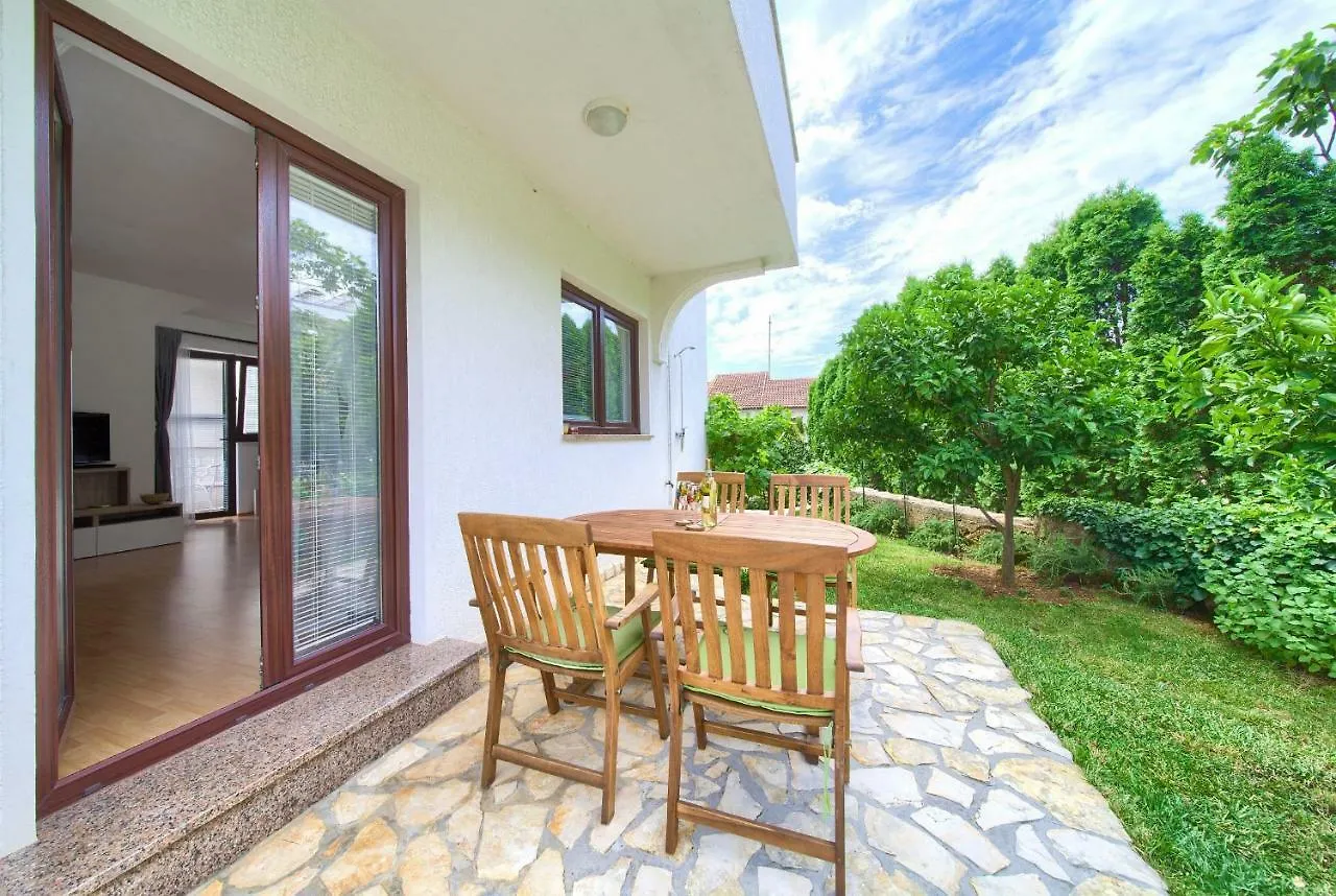 Apartments Stolfa Krk Town