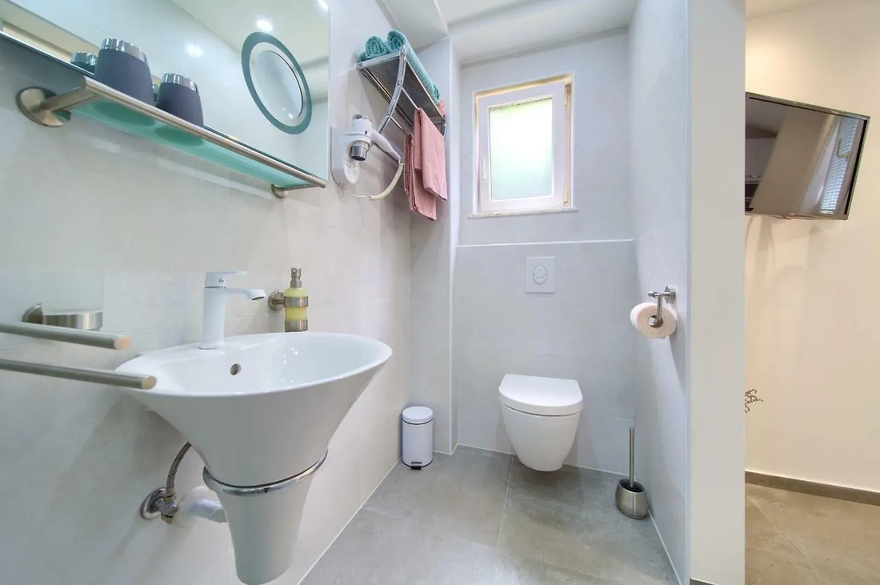 Apartments Stolfa Krk Town 0*,