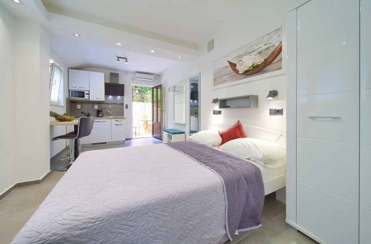 Apartments Stolfa Krk Town